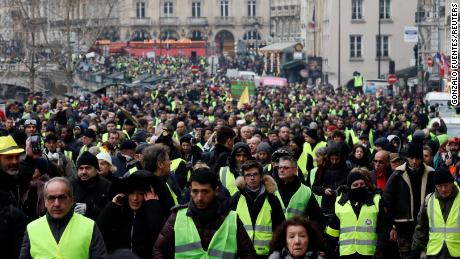 190105131810-03-france-protests-0105-large-169.jpg